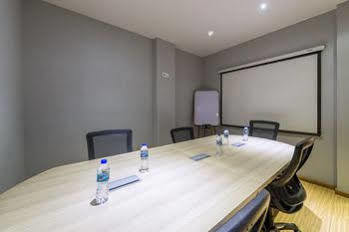 Treebo Golden Pearl Koramangala Hotel Bangalore Bagian luar foto