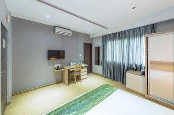 Treebo Golden Pearl Koramangala Hotel Bangalore Bagian luar foto